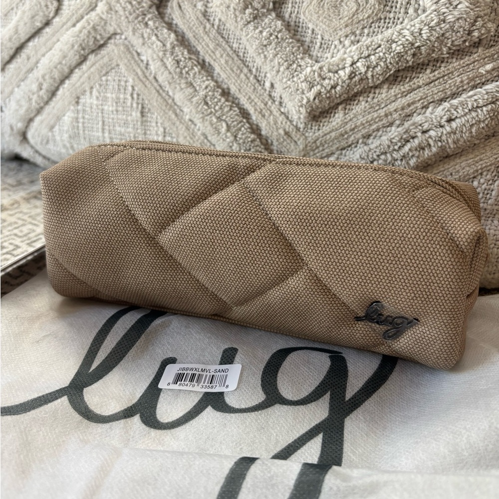 NWT Lug- Jib matte luxe VL zipper pouch